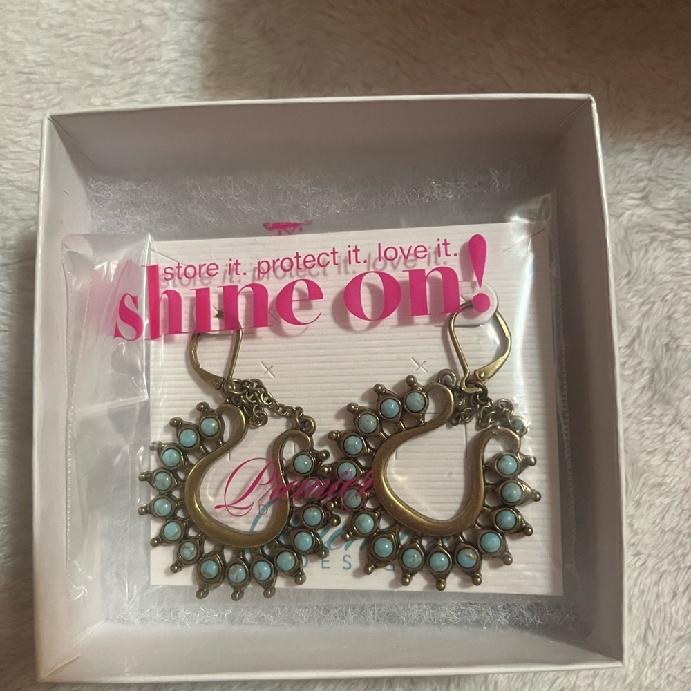 Premier Designs Earrings NWOT - Picture 3 of 4